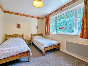 Photo 9- click for photo gallery